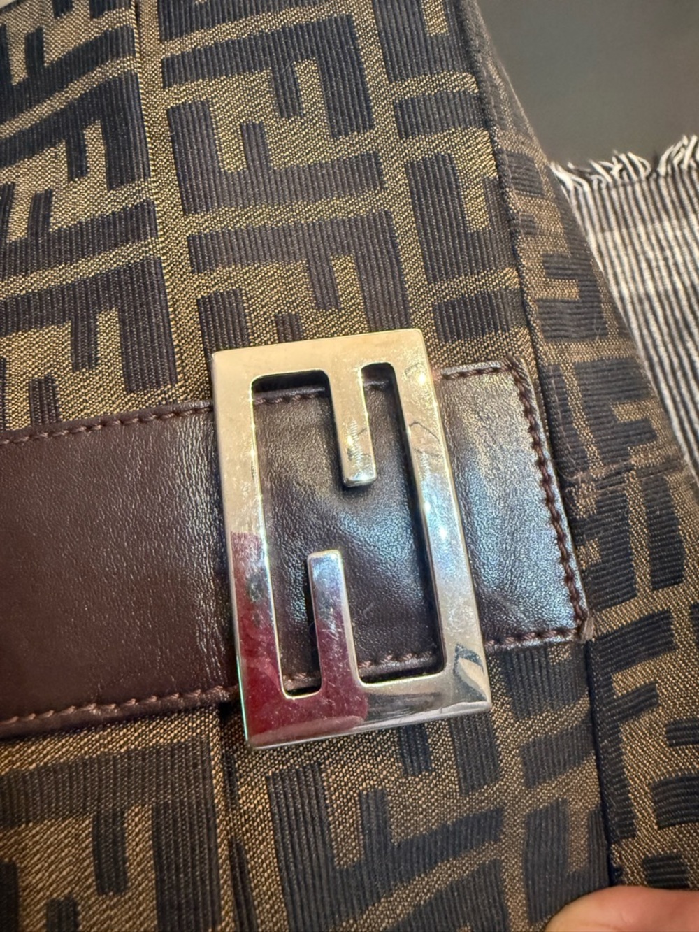 Fendi Zucca Mama Forever baguette - Picture 9 of 15